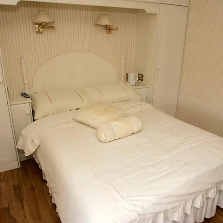 Bed and breakfast Rosemount 4*
