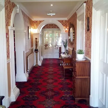 Rosemount Bed & Breakfast 4*